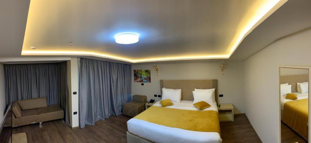 Albanopolis Hotel Tiranë Ngoại thất bức ảnh