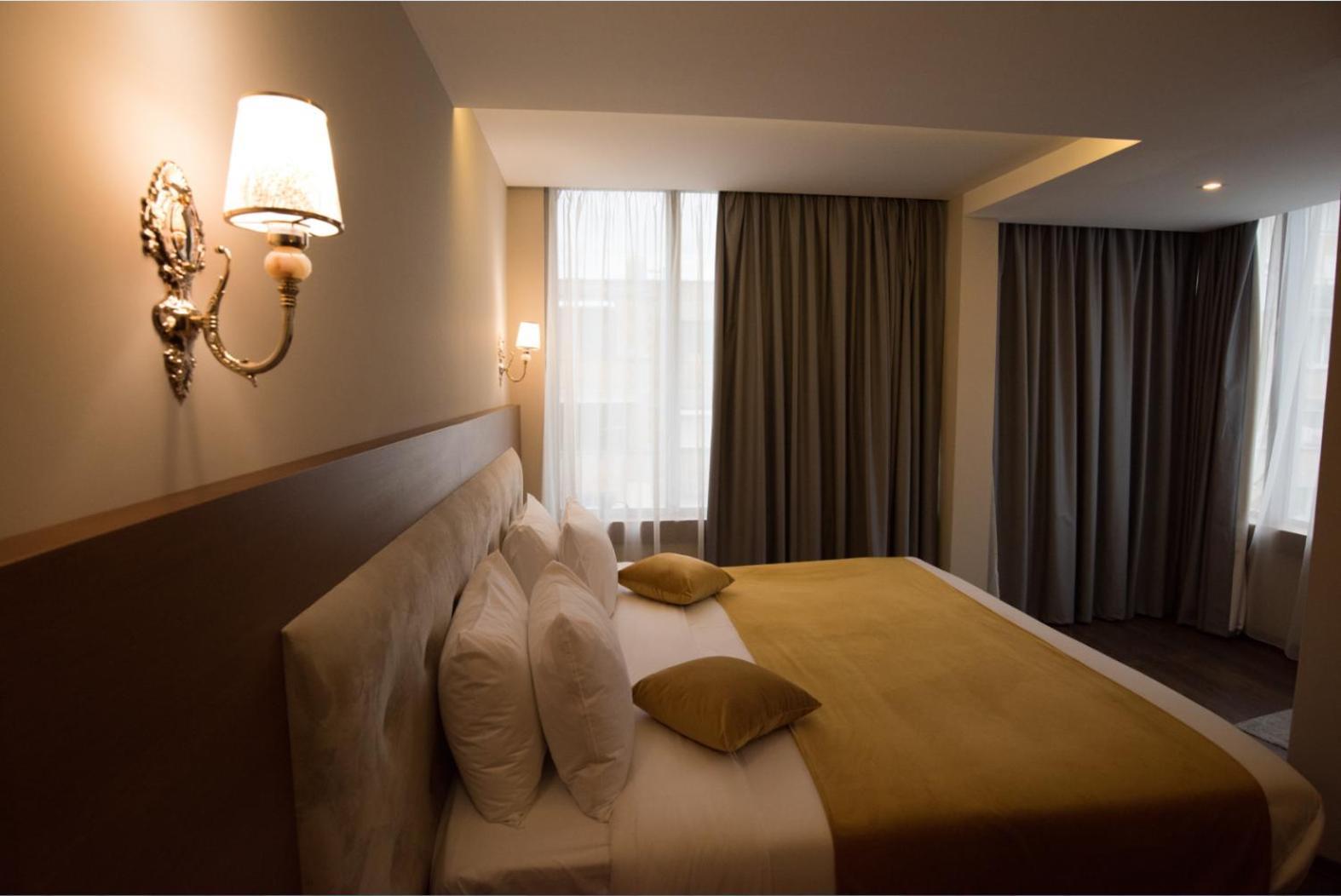 Albanopolis Hotel Tiranë Ngoại thất bức ảnh