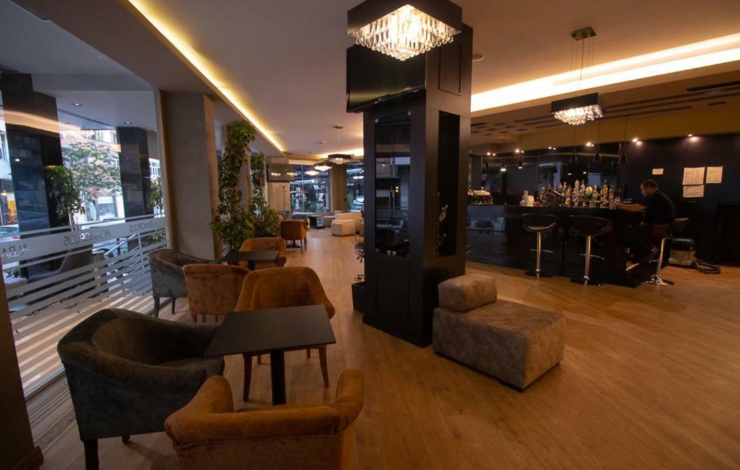 Albanopolis Hotel Tiranë Ngoại thất bức ảnh